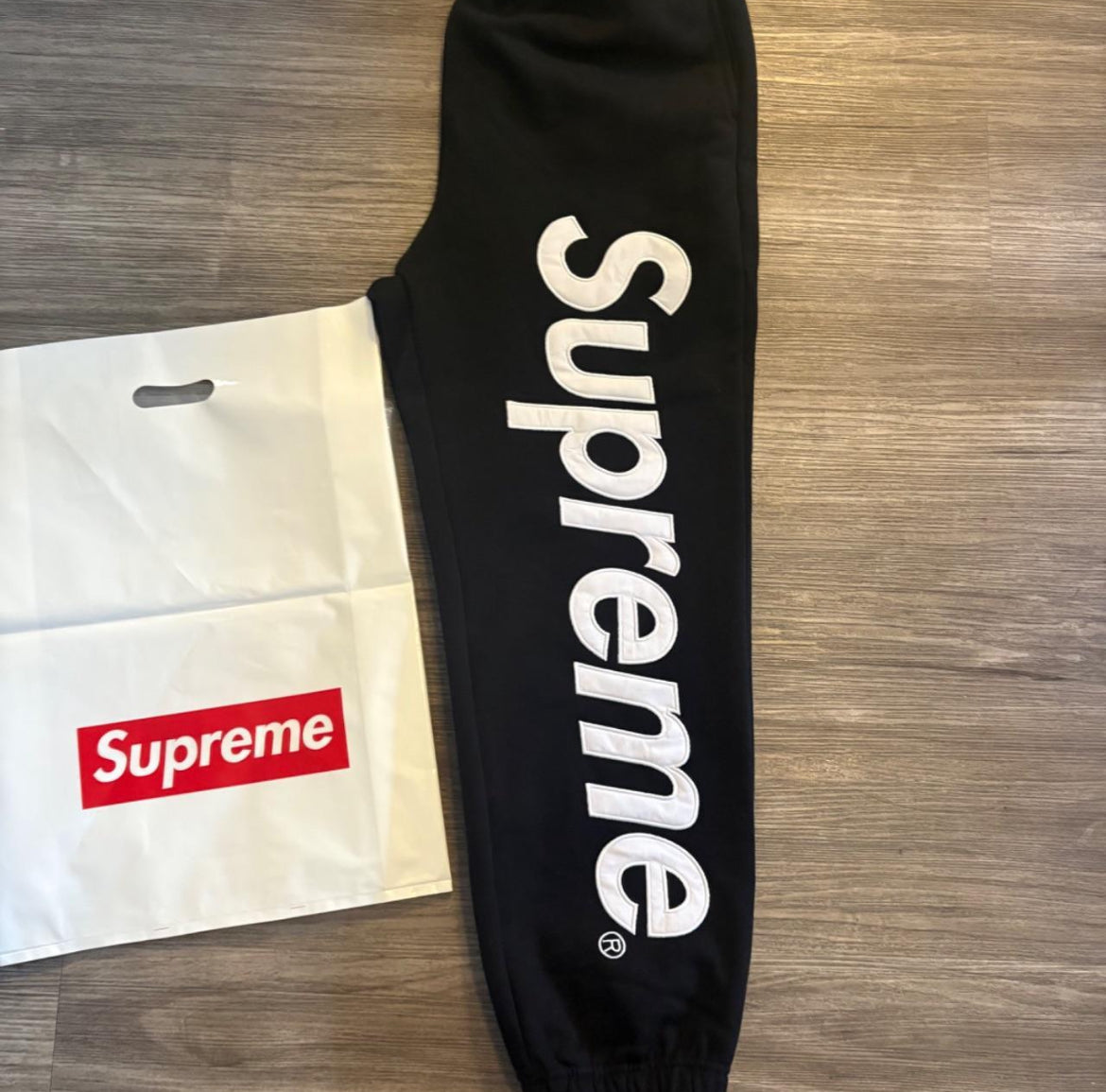 Supreme black set